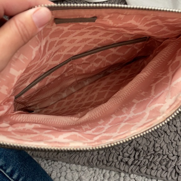 Silver Stella & Dot handbag - Picture 3 of 3